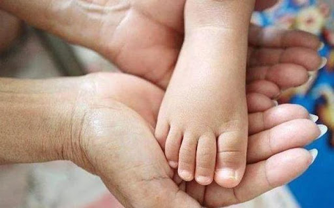 Muốn biết trong tương lai trẻ có cao lớn hay không, chỉ cần nhìn vào 3 bộ phận này trên cơ thể