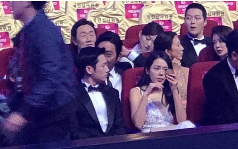 Không phải Hyun Bin, đây mới là "chàng trai vàng trong làng chờ đợi" Son Ye Jin, bạn trai chân ái là đây chứ đâu