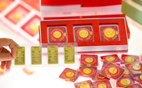 Giá vàng trong nước tiếp tục tăng "đội nóc" tới gần 50 triệu đồng/lượng