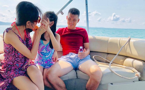Thủy Tiên tiết lộ sở thích hát hò "cực lầy" của bé Gạo, nghe tên bài hát mà hết hồn