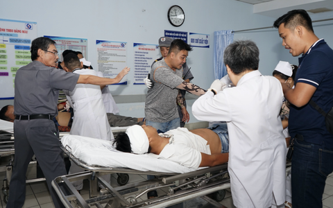 TP.HCM: Hàng chục côn đồ lao vào bệnh viện "truy sát" nhau ngay trước mặt bác sĩ