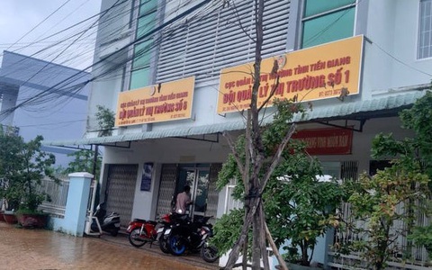 Quan hệ bất chính, Đội trưởng quản lý thị trường bị kỷ luật