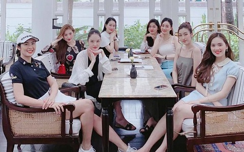 Để ý mới thấy hội Hoa hậu - Á hậu Hà Thành tụ hội nhưng chẳng lần nào có mặt Huyền My, phải chăng bị cô lập?