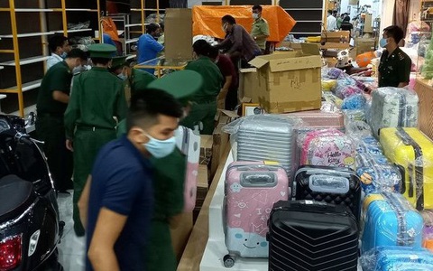 Phát hiện kho hàng hơn 1 tỷ đồng không rõ nguồn gốc, xuất xứ chuyên bán livestream qua mạng