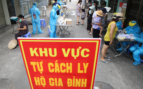 Phó chủ tịch phường mắc Covid-19 thường xuyên đi kiểm tra tại cộng đồng, các khu chợ và tiếp xúc với đồng nghiệp tại cơ quan