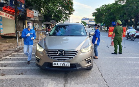 Chốt kiểm soát 'nội bất xuất, ngoại bất nhập' cửa ngõ ra vào TP Hải Dương