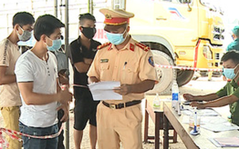 Một công ty bao che người đến từ vùng dịch Đà Nẵng, để được lên máy bay tại Huế đi TP HCM
