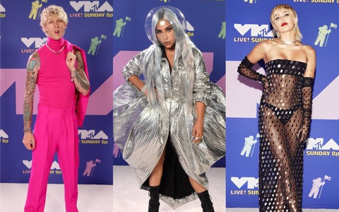 Thảm đỏ biệt lập lạ đời nhất VMAs: Lady Gaga chiếm "spotlight" với chiếc khẩu trang siêu lạ, Miley Cyrus khoe thân với đầm trong suốt