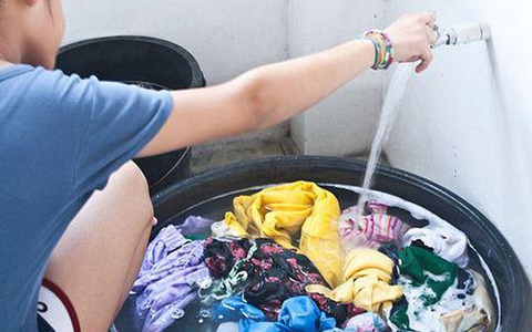 WHO khuyến cáo: Đi chợ, rửa rau, giặt đồ trong mùa COVID-19, cần thực hiện đúng để bảo vệ gia đình khỏi sự lây lan của virus