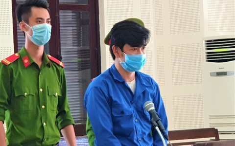 Gã cha dượng nhiều lần hiếp dâm 2 con riêng của "vợ hờ" khiến 1 bé gái bị thiểu năng trí tuệ mang thai