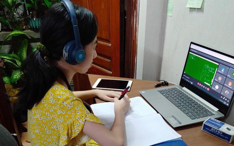 Rộ các cuộc thi quốc tế thu phí
