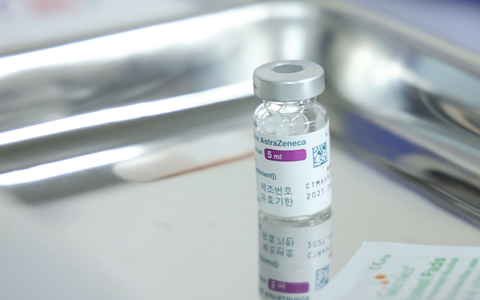 Bộ Y tế tiếp nhận gần 2 triệu liều vaccine AstraZeneca do Ba Lan và Hàn Quốc tài trợ