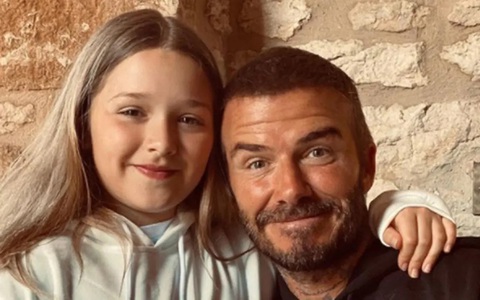 Mới 10 tuổi, Harper Beckham đã được bố mẹ sắm cho đồ trang sức kim cương trị giá cả trăm triệu