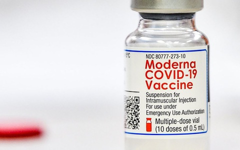 Thụy Điển và Đan Mạch dừng tiêm vaccine Moderna cho đối tượng trẻ tuổi