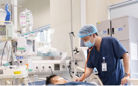 Bệnh nhi 15 tuổi ngộ độc cần sa