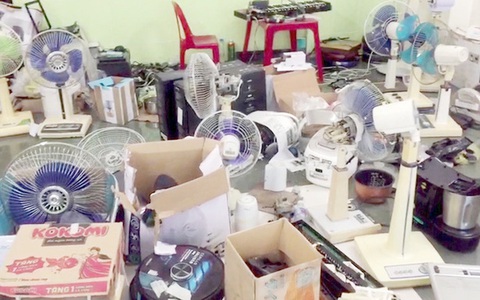 Bắt tạm giam vợ của Thượng tá Biên phòng do buôn bán hàng lậu