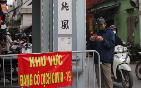 Hà Nội: 8 nhân viên quán karaoke test nhanh dương tính với SARS-CoV-2