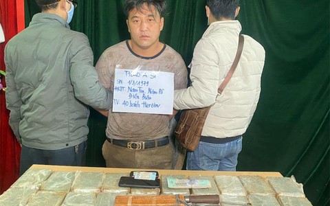 Triệt phá đường dây ma túy xuyên quốc gia, thu giữ 40 bánh heroin