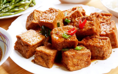 Chiên đậu hũ mà thêm nguyên liệu quen thuộc này thì món ăn xuất sắc hơn hẳn, chị em không biết thì quá phí!