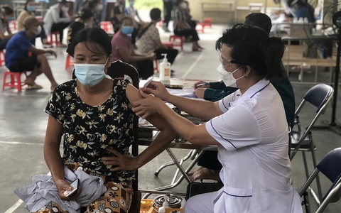Hà Nội: Hướng dẫn tiêm bổ sung và tiêm nhắc lại vaccine phòng COVID-19