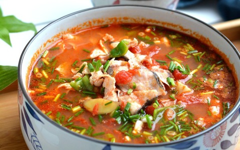 Canh cá mà nấu thế này thì mẹ chồng khó tính mấy cũng không chê được!