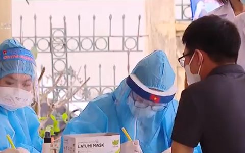 Hà Nội xét nghiệm 4.000 người nguy cơ cao nhiễm SARS-CoV-2