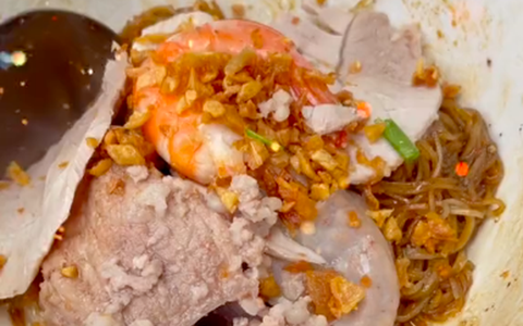 Đảm bảo nhiều người Việt đều có sở thích ăn uống kỳ quặc này, nghe cô gái nói trên clip mà ai cũng tự "nhột"