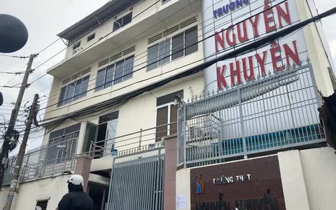 Đồng Nai: Nữ sinh xăm tên lên ngực, đăng facebook bị "buộc thôi học"