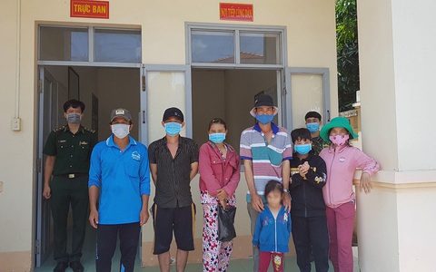 Phát hiện người cha bế con bị sốt nhập cảnh trái phép vào Việt Nam