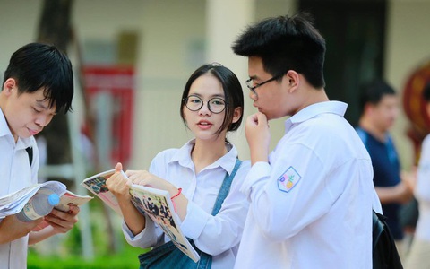 Cập nhật: Lịch thi vào lớp 10 năm học 2021 tại Hà Nội và TP.HCM