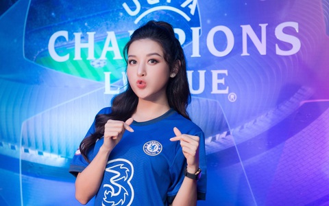 Á hậu Huyền My xinh hút hồn trong trang phục Chelsea