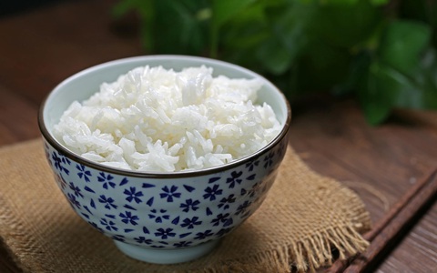 Người Việt không nên tiêu thụ thường xuyên 3 loại cơm này vì có thể phải đối mặt với ngộ độc và ung thư