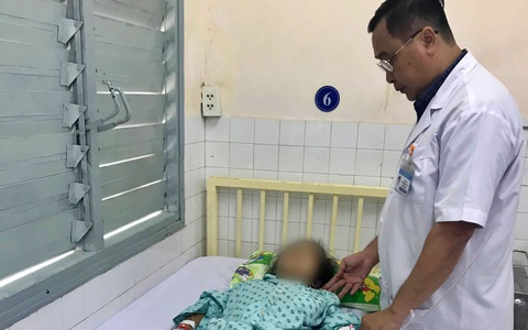 Người đang điều trị ung thư có thể tiêm vắc xin COVID-19 hay không, cần lưu ý gì?