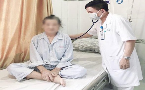 Sốt cao mê sảng, suy gan thận vì bị loại côn trùng cực độc đốt một nốt nhỏ xíu