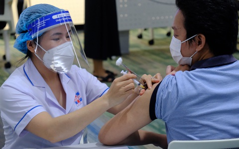 TP.HCM đã có 710.773 người được tiêm vắc xin phòng COVID-19 trong đợt 4