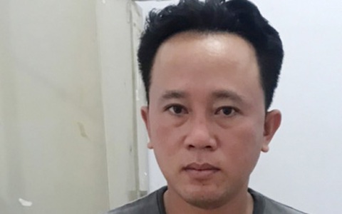 Giấu người dưới khoang xuồng để vượt biên