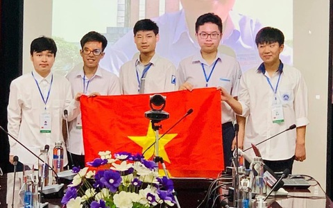 6/6 học sinh Việt Nam giành huy chương tại Olympic Toán học quốc tế 2021