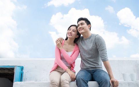 Khi cầu hôn, chồng ngượng ngùng nói tiền lương mỗi tháng chỉ 5 triệu, tôi đã đồng ý ngay
