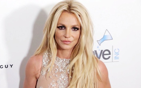 Bố ruột Britney Spears từ bỏ quyền giám hộ, "công chúa nhạc pop" được giải thoát sau 13 năm?