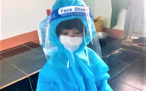 Bé trai 3 tuổi chiến đấu cùng lúc với ung thư và COVID-19