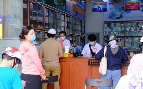 Người dân muốn mua thuốc, cần đi cấp cứu trong thời gian TP.HCM siết chặt giãn cách phải làm thế nào?