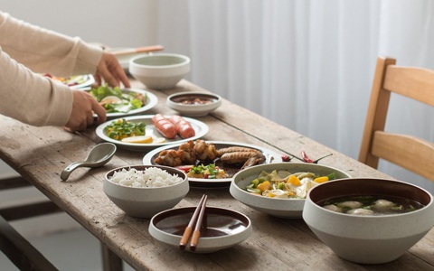 Các mẹ khoe những bữa cơm cầu kỳ “chiều” con sẽ phải giật mình khi đọc bài viết này