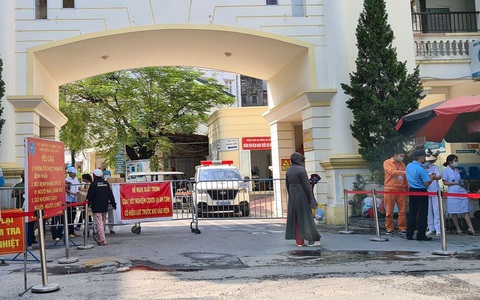 Hà Nội: Phong toả công trường xây dựng trong Bệnh viện Hà Đông vì COVID-19