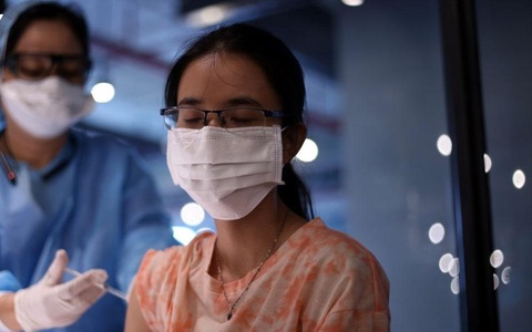 Chuyên gia lý giải hiệu quả của vaccine AstraZeneca khi rút ngắn khoảng cách 2 mũi tiêm