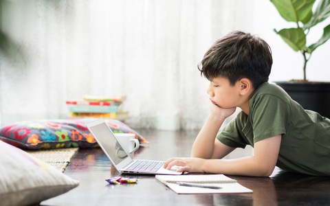 4 phụ kiện siêu rẻ hỗ trợ con học online thoải mái, an toàn hơn, chỉ từ 50K đã sắm được