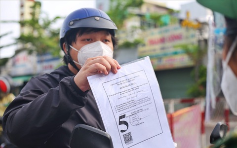 TP.HCM bỏ giấy đi đường sau ngày 30/9, người dân không tự ý ra vào thành phố bằng phương tiện cá nhân