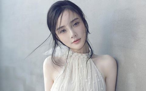 Mỹ nhân từng tuyên bố Châu Tấn là “đàn em” rồi nhận cái kết thân bại danh liệt nhưng dạy con thì ai cũng phải công nhận: Đáng mặt làm mẹ! 