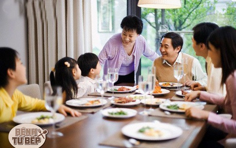 Ngay sau bữa cơm, người Việt cực thích ăn một thứ nhưng lại là nguyên nhân gây hại dạ dày, béo phì, tránh ngay còn kịp!