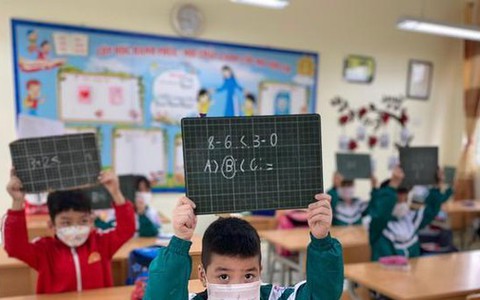 Kiểm tra học kỳ trực tuyến: Điểm số không thực chất