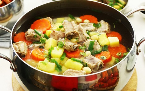 Món canh này có đủ rau đủ thịt, không chỉ ngon mà còn hỗ trợ giấc ngủ cực tốt!